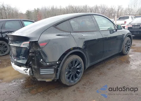 2022 Tesla Model Y Long Range Dual Motor All-Wheel Drive from USA, damaged, VIN 7SAYGDEE2NF414094